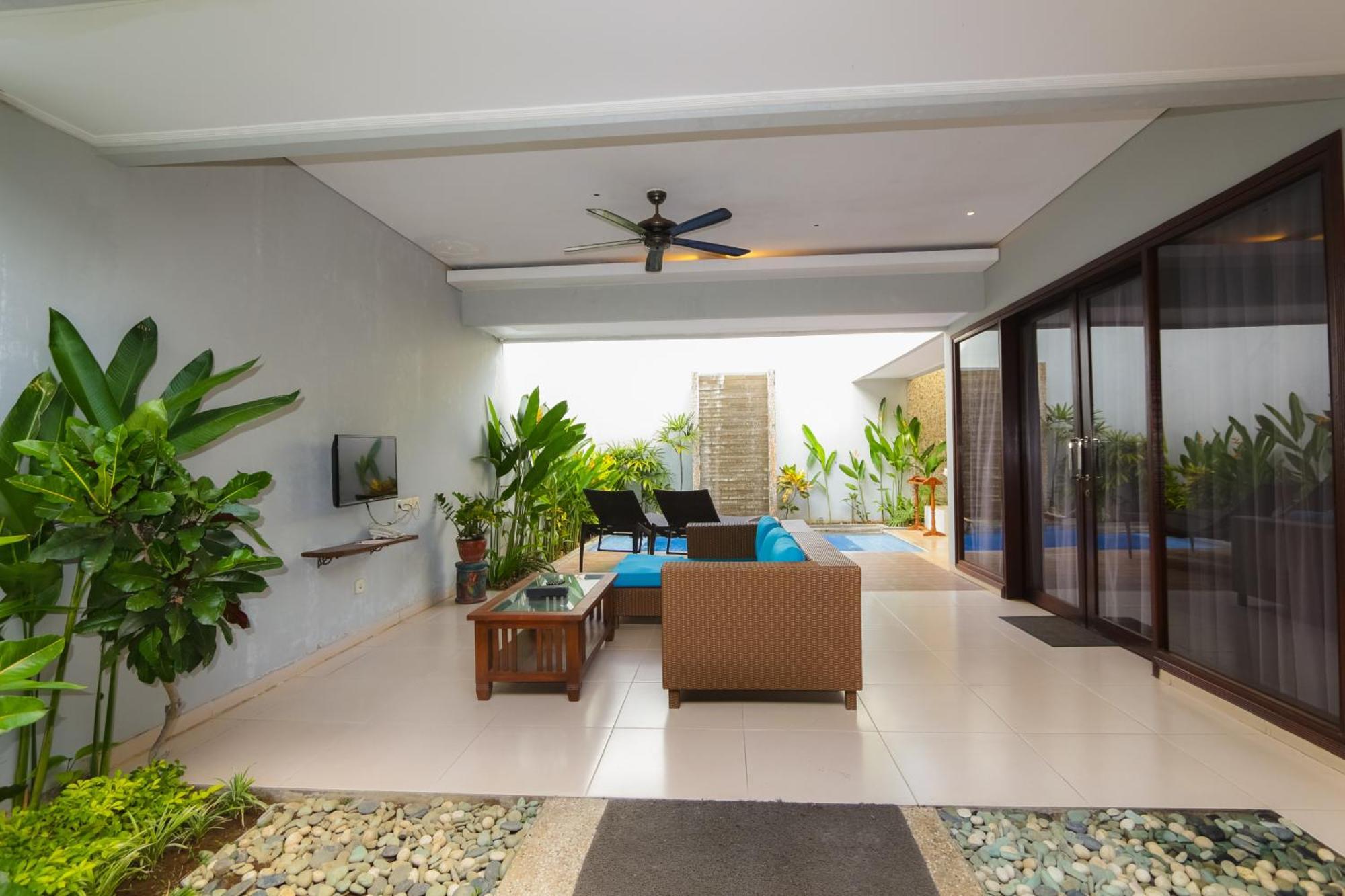 Desamuda Village Seminyak  Phòng bức ảnh