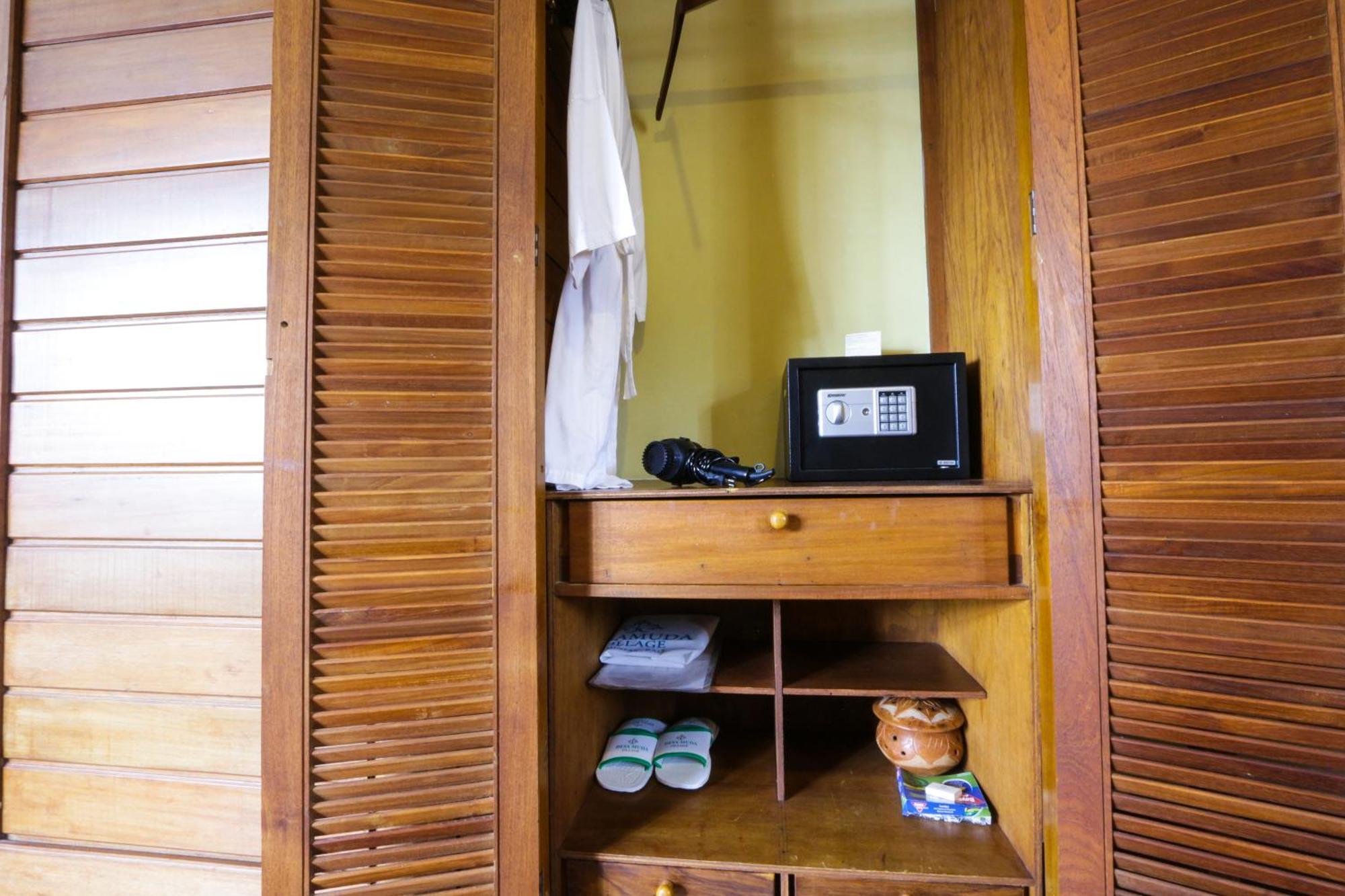 Desamuda Village Seminyak  Phòng bức ảnh